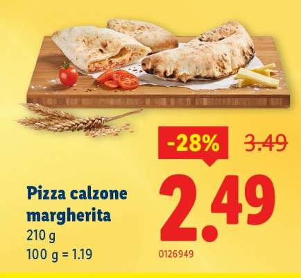 Pizza calzone margherita